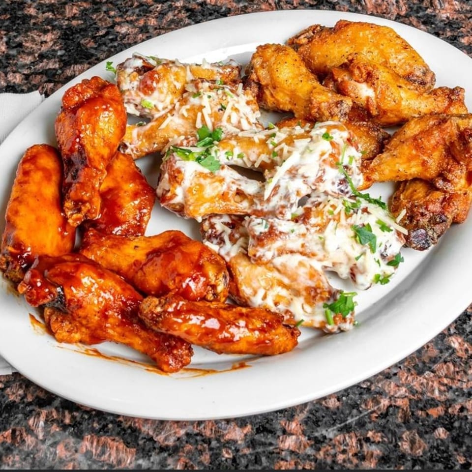 Crave-Worthy Wings: A Southern Delight